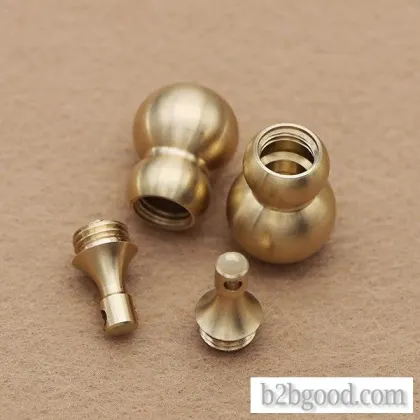 Creative brass key chain pure copper handmade hollow gourd car key chain retro safety pendant for me
