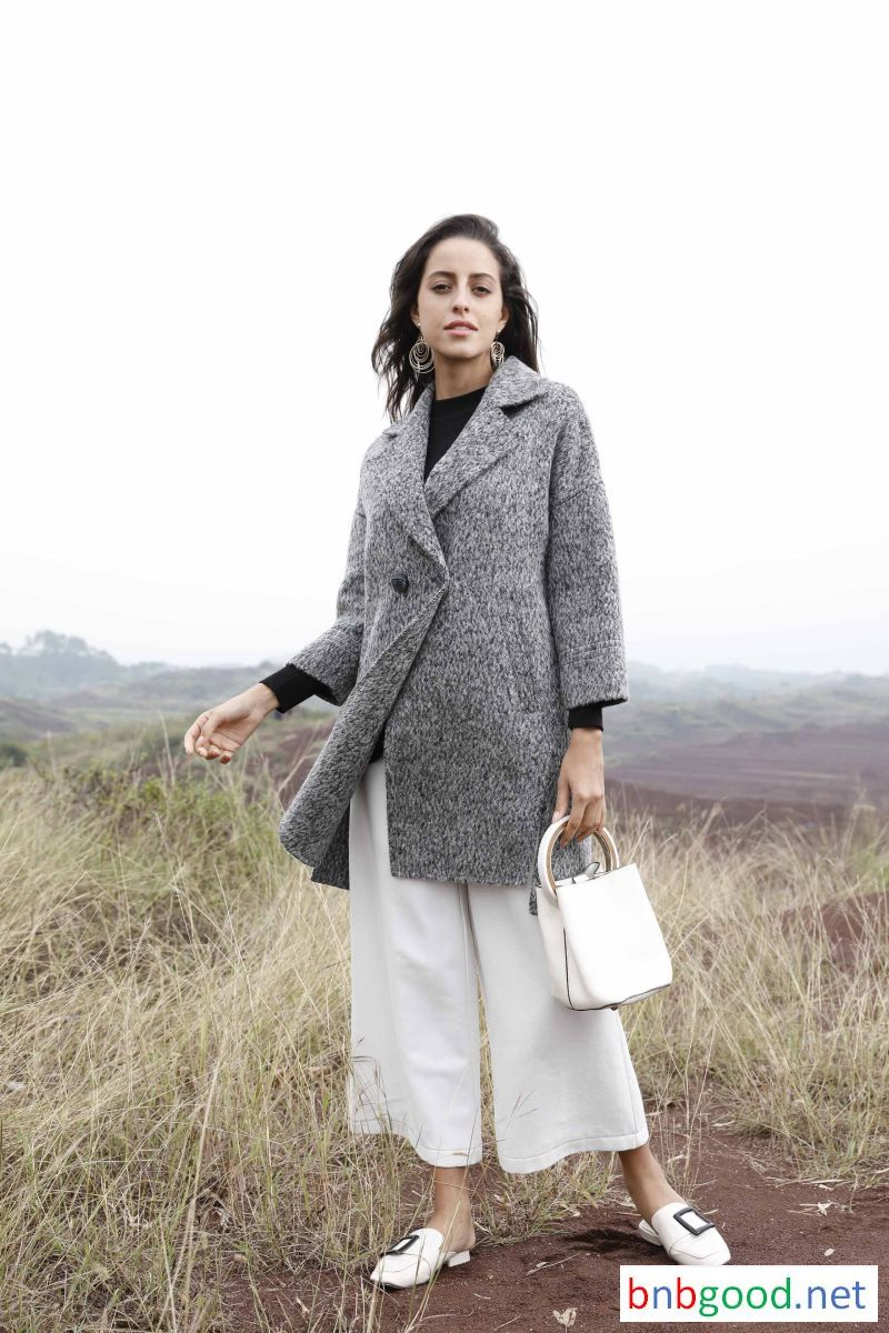 Lady's half coat, half length sleeves plus waist design