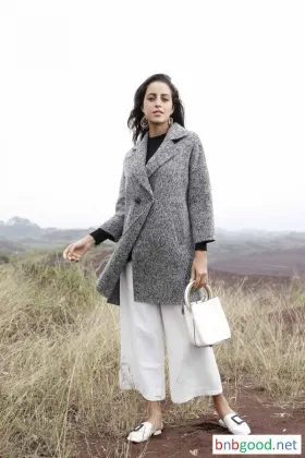 Lady's half coat, half length sleeves plus waist design