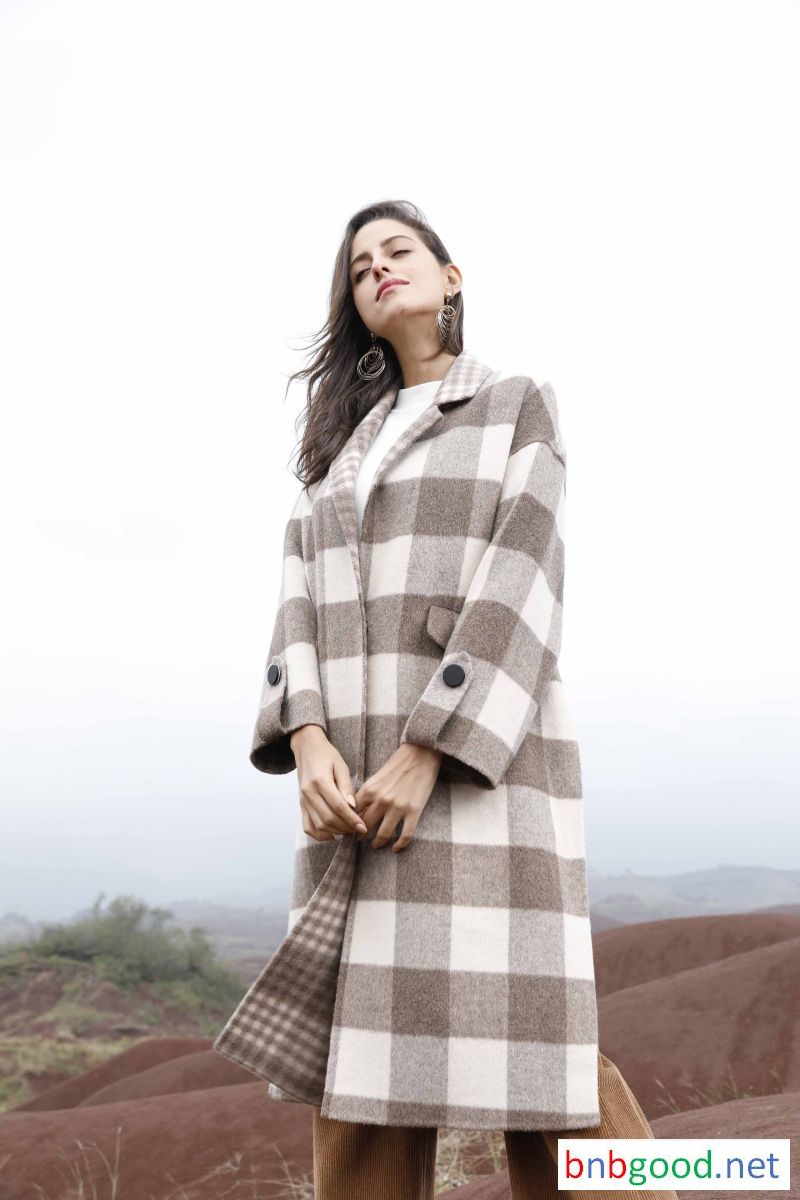 Large square small collar long sleeve ladies wool long trench coat