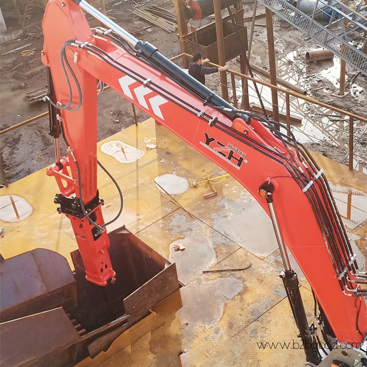 Hangzhou Mine Installed Two Fixed Rockbreaker Boom Systems For Jaw Crusher