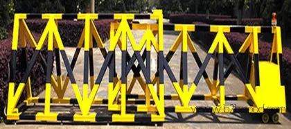 Expandable Mobile Barrier