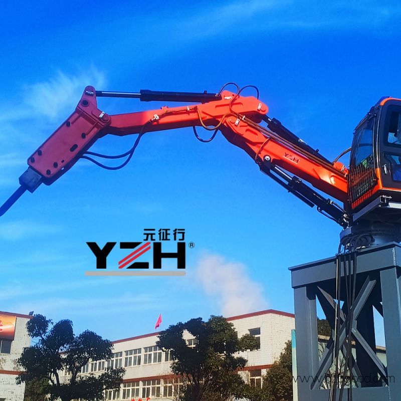Fixed Rockbreaker Boom