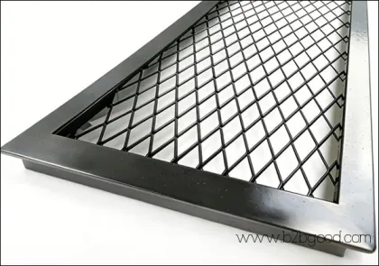 Expanded metal mesh fence